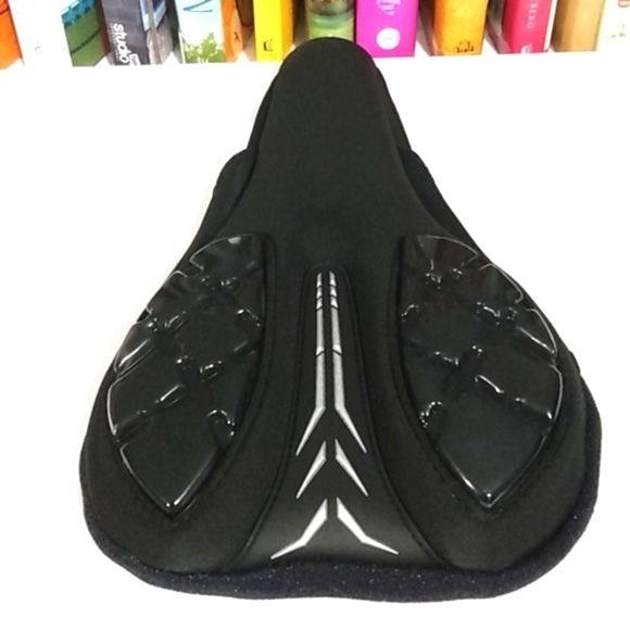 BLACK GEL CUSHIONED BICYCLE SEAT COVER BIKE SEAT COVER NWT - Picture 6 of 7